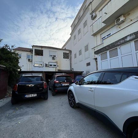 מוסטר Apartments Abc מראה חיצוני תמונה