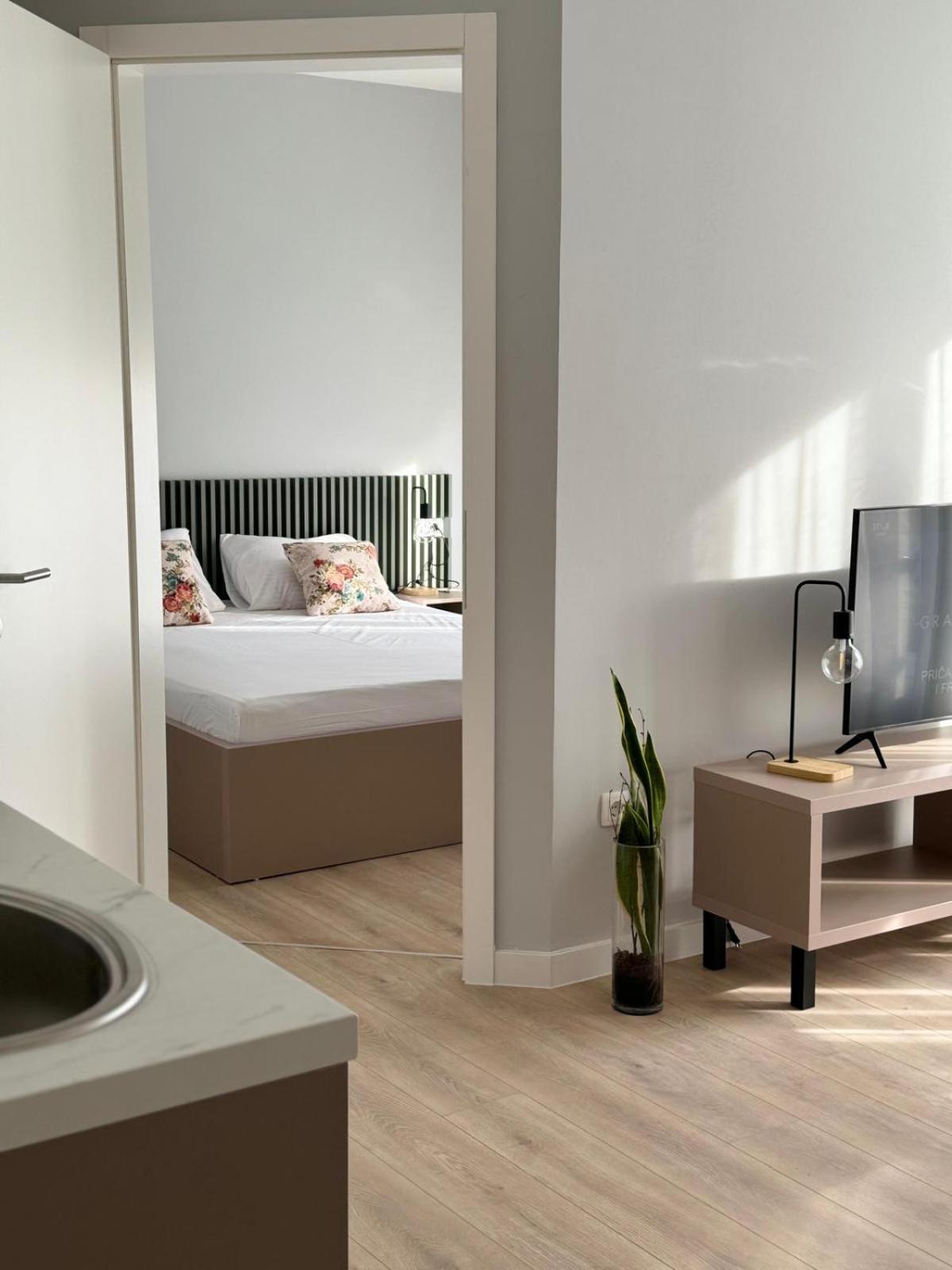 מוסטר Apartments Abc מראה חיצוני תמונה