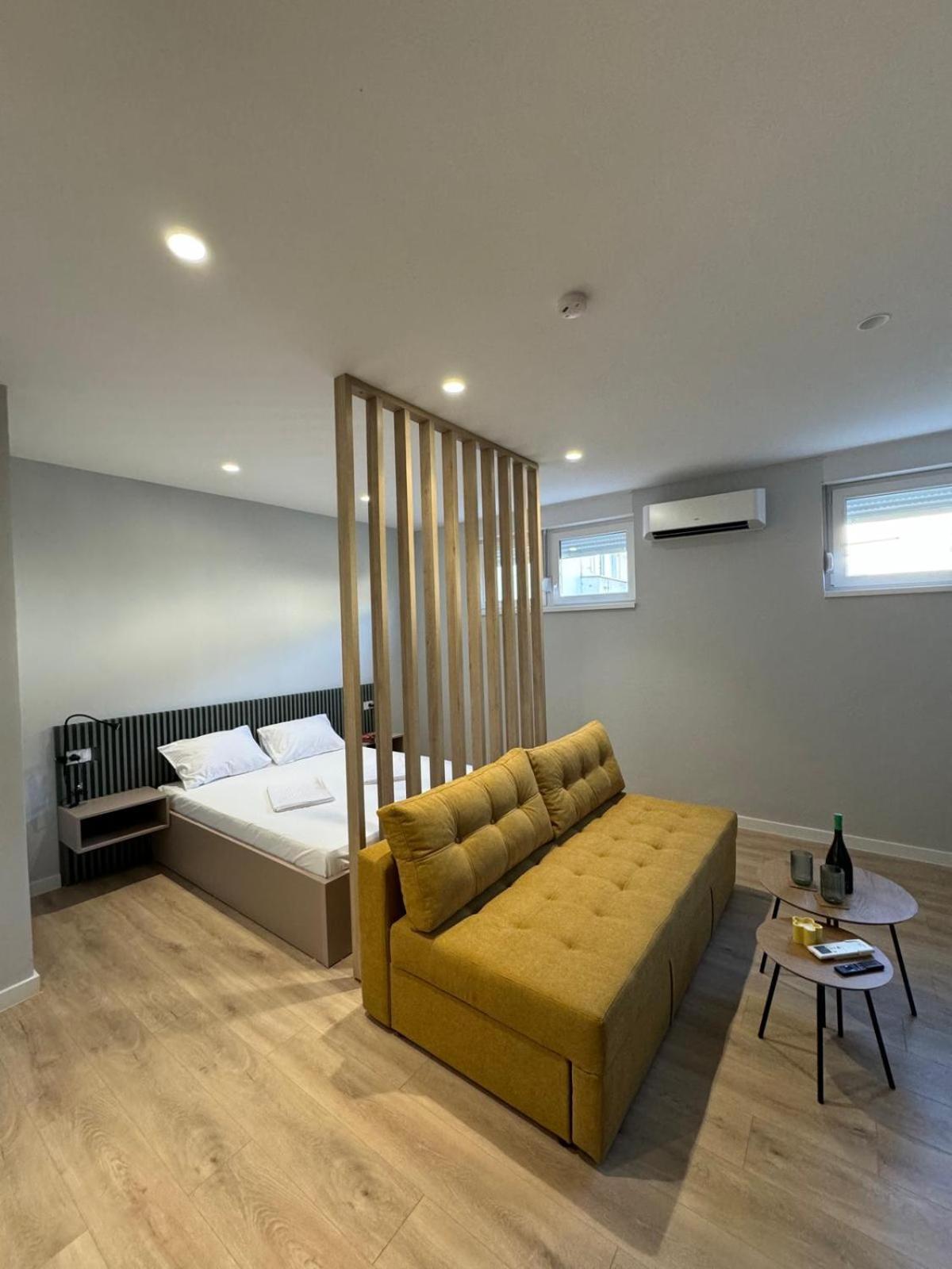 מוסטר Apartments Abc מראה חיצוני תמונה