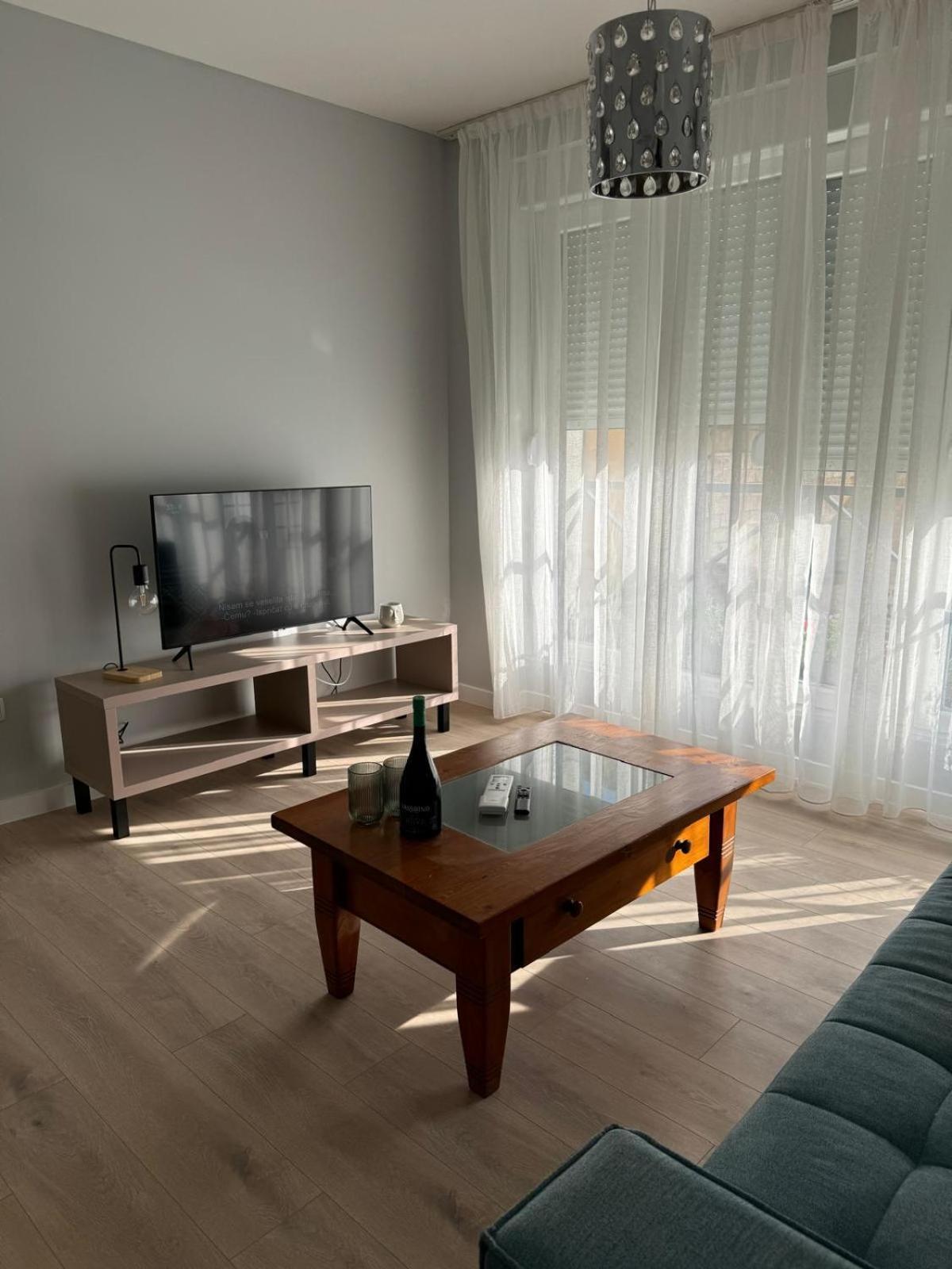 מוסטר Apartments Abc מראה חיצוני תמונה